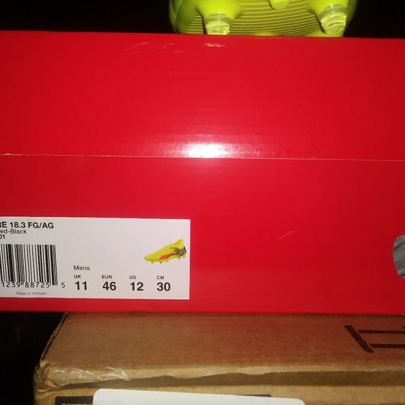 PUMA Men's Feature 18.3 FG/AG Soccer Shoe - Picture 6 of 6